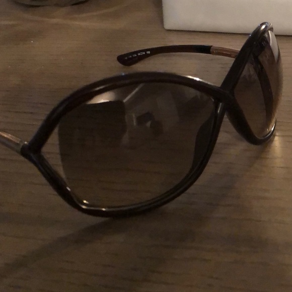 COPY - ✨ Tom Ford Women\'s Sunglasses✨ main image 6